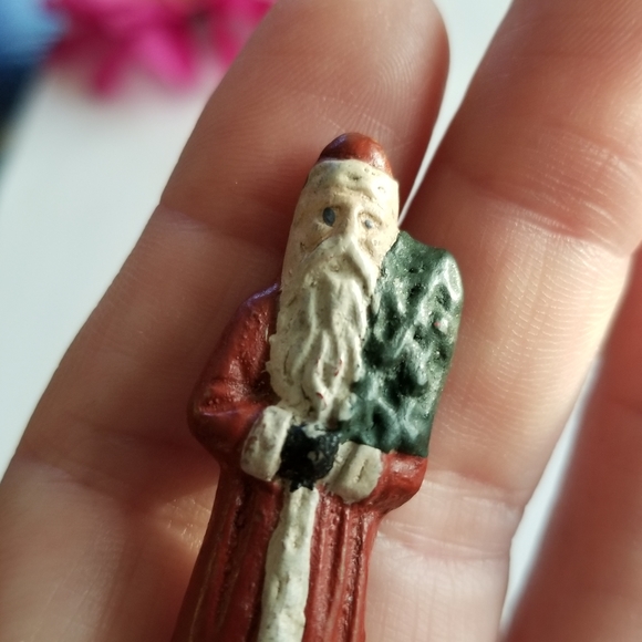 Folk Art Santa brooch pin primitive prim Christmas painted XMas holiday claus - Picture 6 of 8